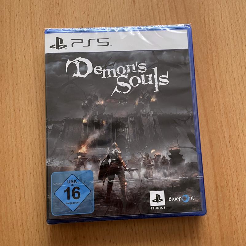 The videogame »Demon’s Souls«, still wrapped in plastic.