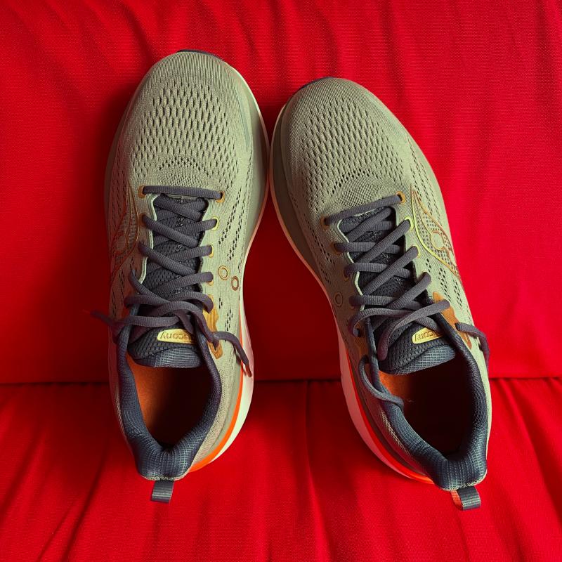 Saucony Hurricane 25 Joggingschuhe